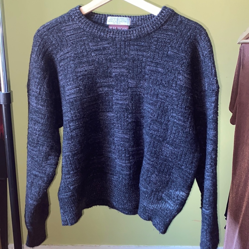 100% WOOL SWEATER, LARGE